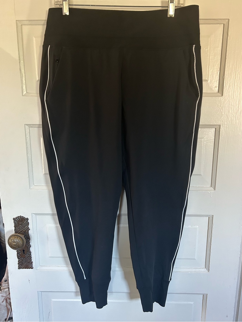 Athleta Black Joggers with White Side Piping and Pockets. Very Comfy! Size Large
